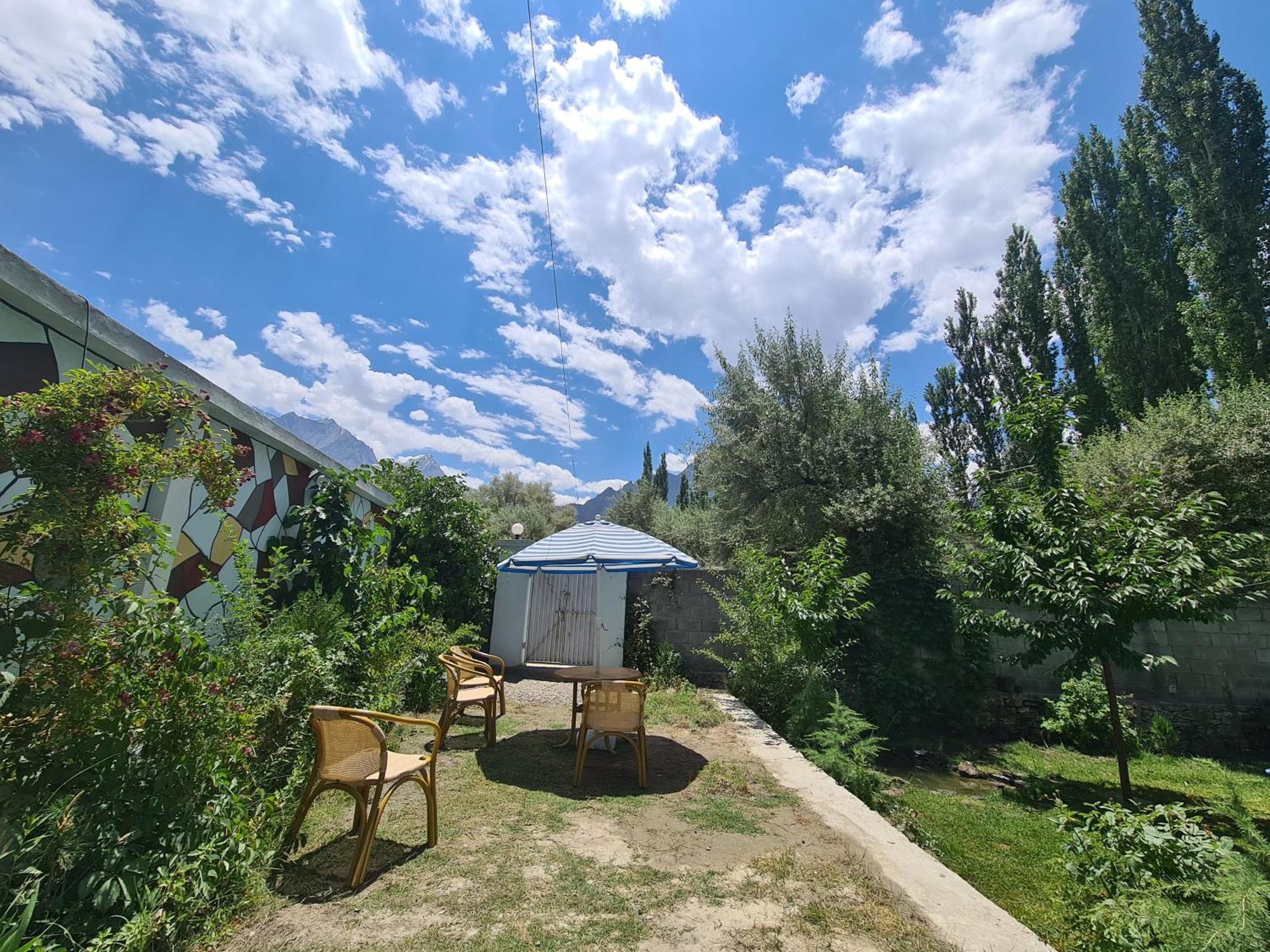 Rus Olive Lodge Skardu Esterno foto